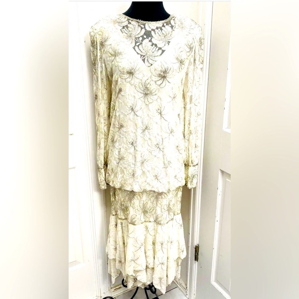 Gorgeous Vintage Paris Shomax 1980’s Beaded Dropped Waist Lace Wedding Dress